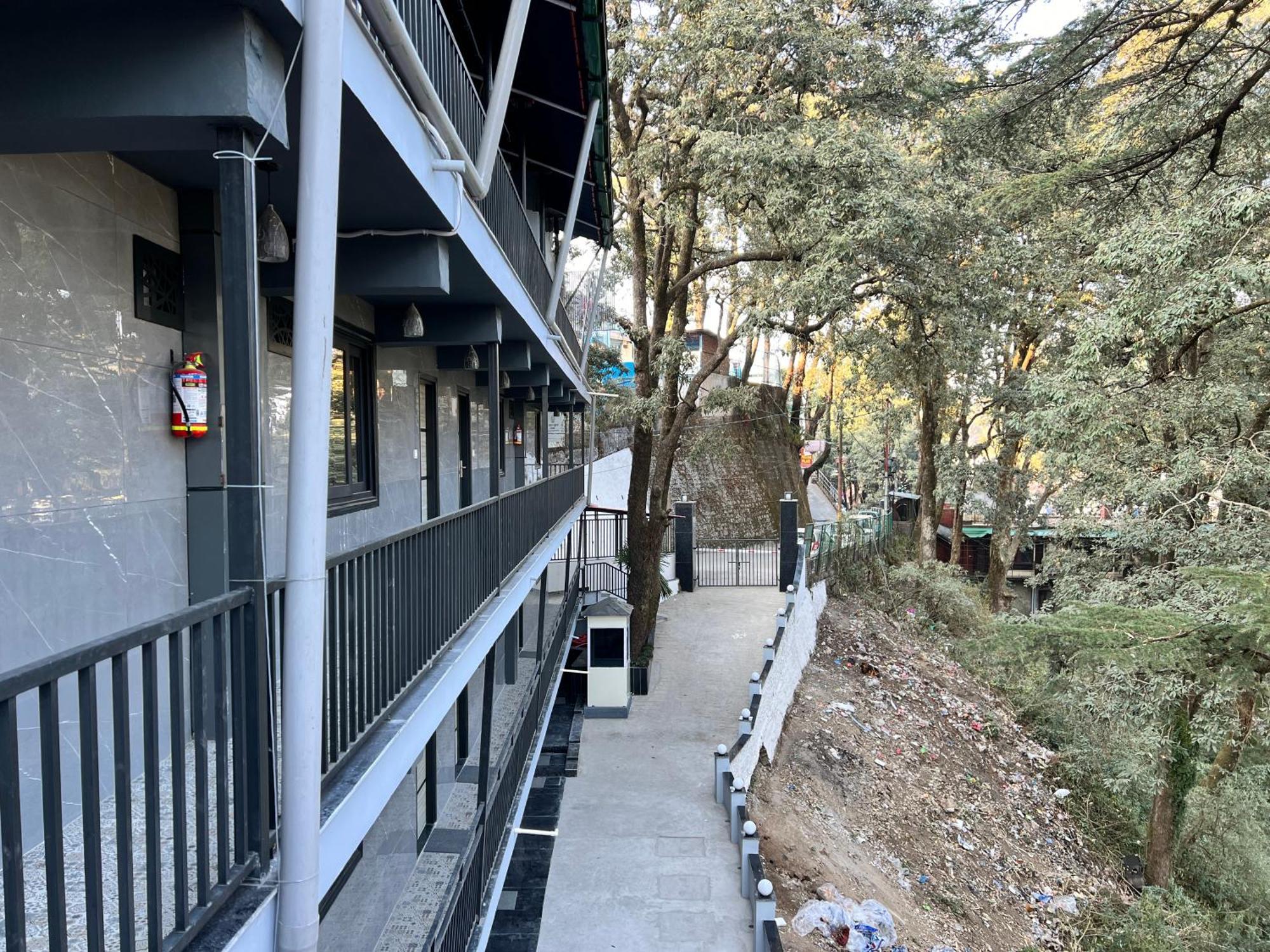 Hotel Pride Inn - 800 Mts From Mall Road Mussoorie Extérieur photo